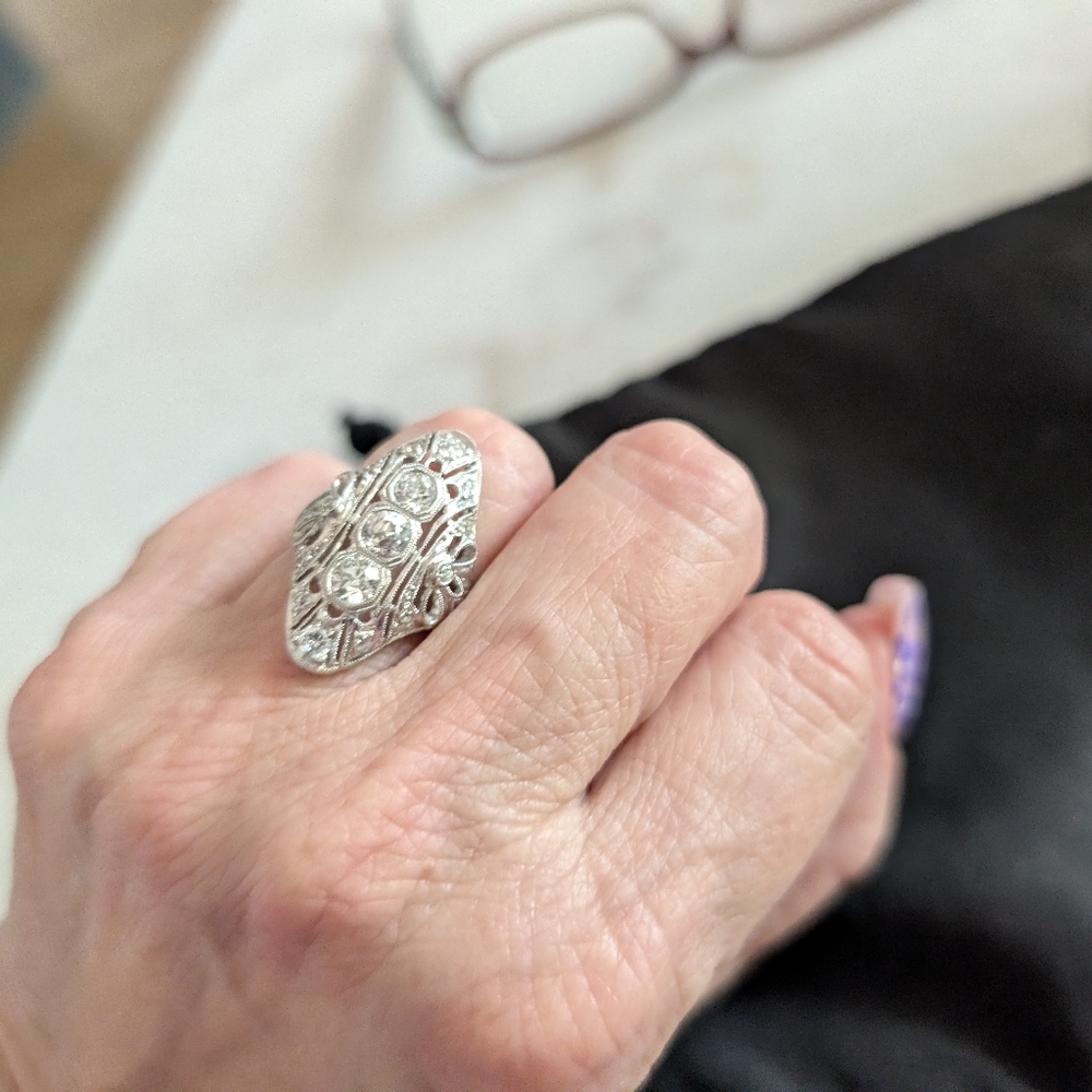 Antique Platinum 1.48TW diamond ring size 5.5 ๐น๐น๐น๐น - Picture 15 of 15